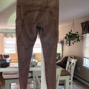 Lululemon leggings size 10